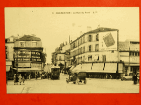 Charenton La Rue du Pont, Francie, tramvaj, auto (pohled)