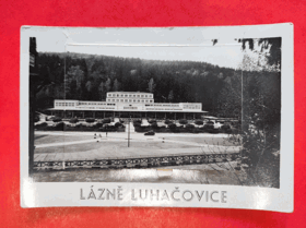 Lázně Luhačovice, okres Zlín, pohlednice se skládačkou (pohled)