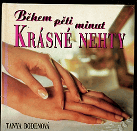 Krásné nehty během pěti minut