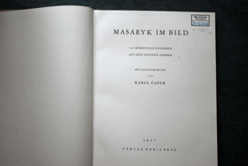 Masaryk im Bild - 120 Momentaufnahmen aus den letzten Jahren VČ.KARTONU