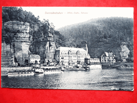 Hřensko - Herrnskretschen, okres Děčín, řeka, lodě (pohled)