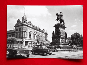 Poděbrady, okres Nymburk, auto (pohled)