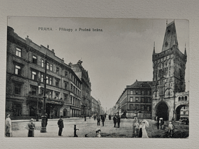 Praha - koláž, fotomontáž. Příkopy a Prašná brána (pohled)