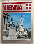 VIENNA AND SURROUNDING AREAS. 240 COLOUR PHOTOS. MAP OF THE CITY.