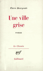 Une ville grise