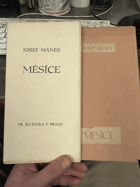 MĚSÍCE